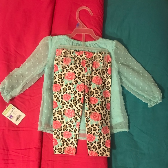 Spring Time Leopard - Picture 2 of 2